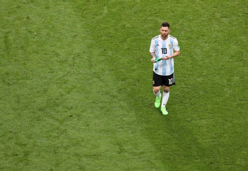 კარლოს ტევესი მესის ნაკრებში თამაშის გაგრძელებას თხოვს