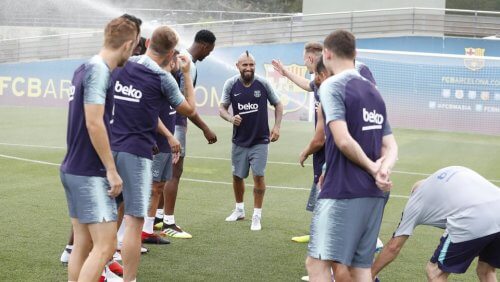 არტურო ვიდალმა "ბარსელონასთან" ერთად პირველად ივარჯიშა [ვიდეო]