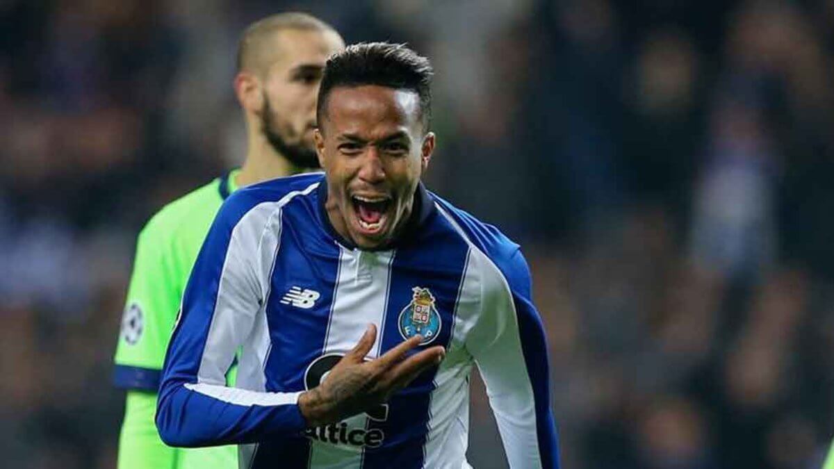 "ბარსელონა" ბრაზილიელ მცველს აკვირდება