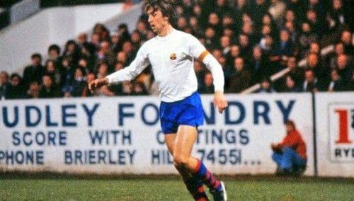 "ბარსელონა" თეთრი ფორმით თამაშზე უარს ამბობს