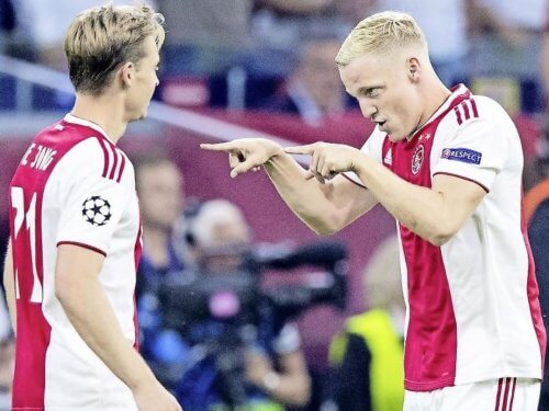 "ბარსელონა" და "რეალი" დონი ვან დე ბეკისთვის იბრძოლებენ