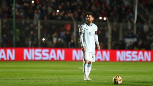 სუარესი: მესი ძალიან განიცდის, როცა აკრიტიკებენ