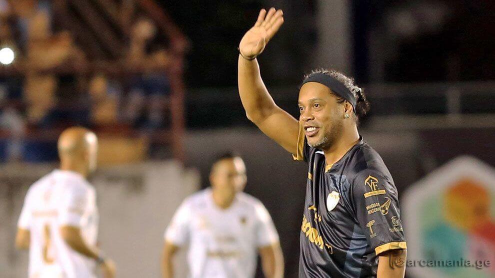 რონალდინიო: ვერ ვიტყვი, რომ მესი ისტორიაში საუკეთესოა