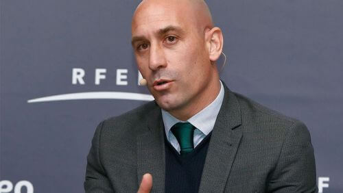 ფეხბურთის ფედერაციის პრეზიდენტი: ჩვენი პრიორიტეტი ხალხია