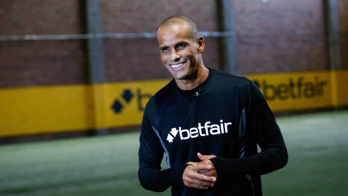 რივალდო "ბარსელონას" ლა ლიგაზე კონცენტრირებას ურჩევს