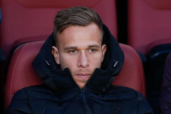 რატომ არ სურს არტურს "ბარსელონას" დატოვება?