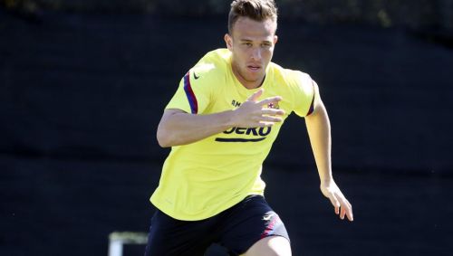 არტური რჩება - ფეხბურთელის მამა  "იუვენტუსსა" და "ბარსელონას" დაუკავშირდა