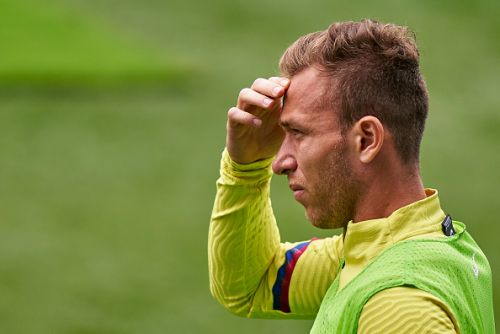 MD: არტურმა "ბარსელონასგან" ტურინში გამგზავრების ნებართვა მიიღო