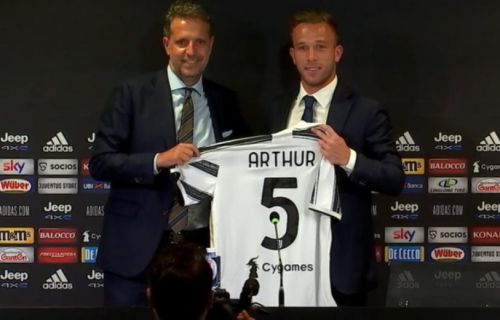 არტური პრეზენტაციაზე: რონალდუს გვერდით თამაში ჩემი ოცნება იყო