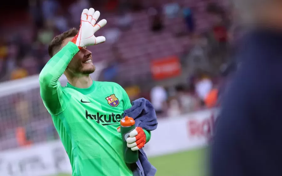 ნეტუს ბარსელონადან წასვლა ისევ სურს