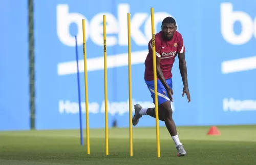 ემერსონის პირველი ვარჯიში ბარსელონაში