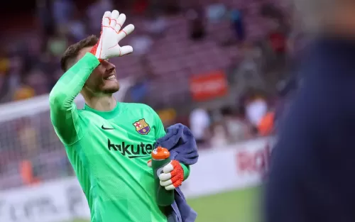 ნეტუს ბარსელონადან წასვლა ისევ სურს