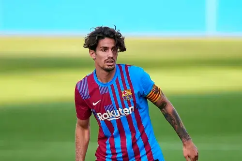 გაურკვევლობა ალექს კოლიადოს ტრანსფერთან დაკავშირებით