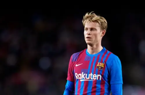 ფრენკი დე იონგს მოედნის დატოვებისას უსტვინეს