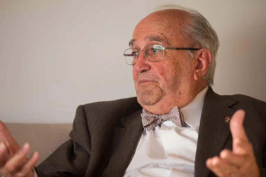 ბარსელონას ყოფილი პრეზიდენტი 98 წლის ასაკში გარდაიცვალა