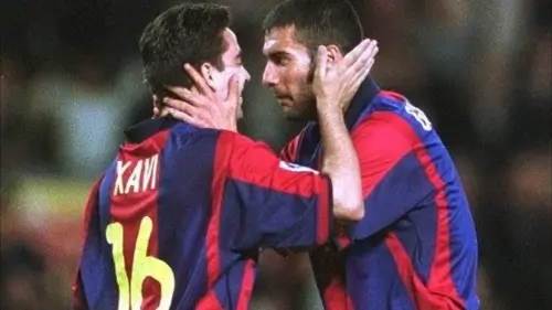 როგორ აძლევს 20 წლის ჩავი გამოცდილ გვარდიოლას მითითებას | VIDEO