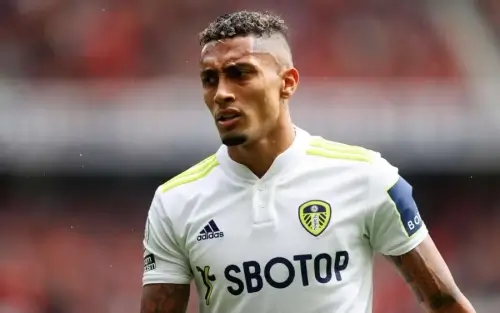 რაფინიას მამა თავისი შვილის მომავალზე საუბრობს