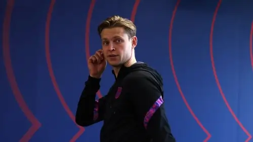 დე იონგის აგენტი ხელფასის შემცირების წინააღმდეგია