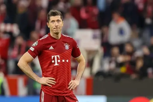 ლევანდოვსკის გარემოცვა სადიო მანეს ბაიერნში ტრანსფერით გაკვირვებულია