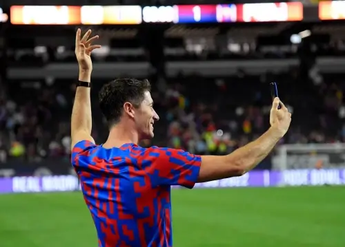 ბარსელონამ ლევანდოვსკის უკვე შეატყობინა, რომ 9-ნომრიან მაისურს მოირგებს