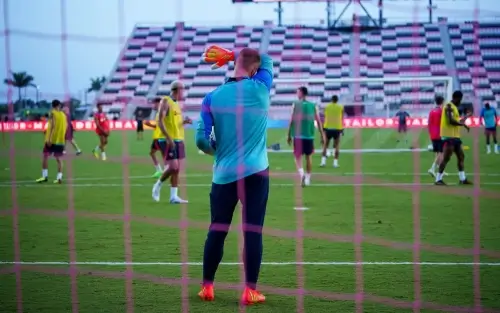 ტერ შტეგენი მზადაა, ხელფასი შეიმციროს, მაგრამ კლუბით უკმაყოფილოა