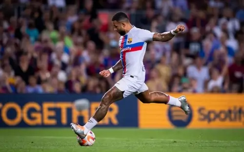 მემფის დეპაი, შესაძლოა, ბარსელონაში დარჩეს