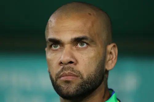 დანი ალვესს 23 წლის გოგონას გაუპატიურებისთვის პატიმრობა შეუფარდეს