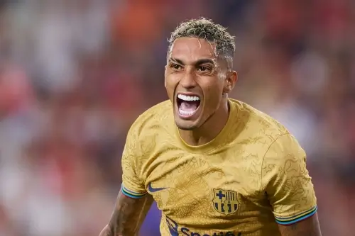 რაფინიამ იუნაიტედთან მატჩში გაბრაზების გამო ფეხი დაიზიანა და დღეს სასტარტოში არ იქნება