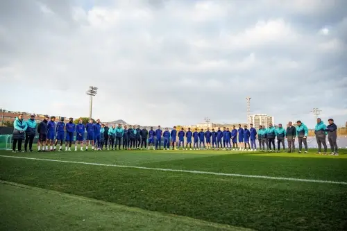 დღევანდელი ვარჯიში წუთიერი დუმილით დაიწყო