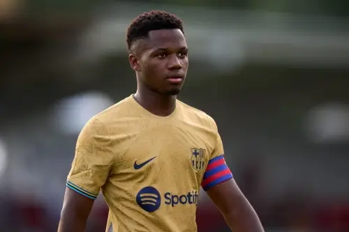 ანსუ ფატის წასვლას ურჩევენ, მაგრამ ფეხბურთელი უარზეა