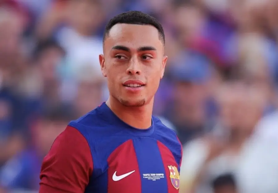 სერჟინიო დესტი პსვ-ს უახლოვდება