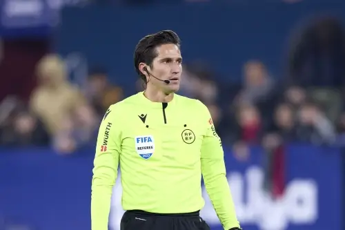 რაიო - ბარსელონას ხოსე ლუის მუნუერა განსჯის