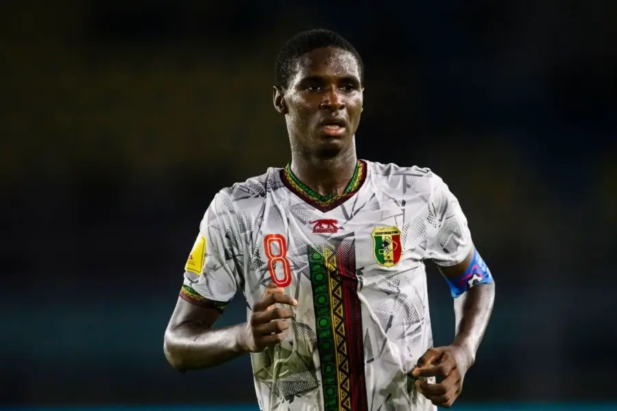 ოფიციალურად: 17 წლის მალელი ტალანტი ბარსელონაში სინჯებს გაივლის