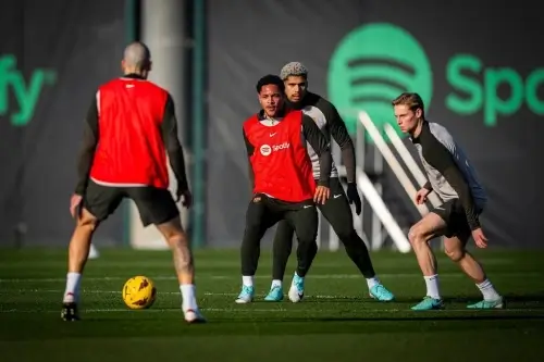 განაცხადი ლას პალმასთან მატჩისთვის - ვიტორ როკე სიაშია