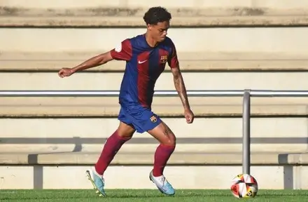 ბარსელონა რონალდინიოს შვილით კმაყოფილია