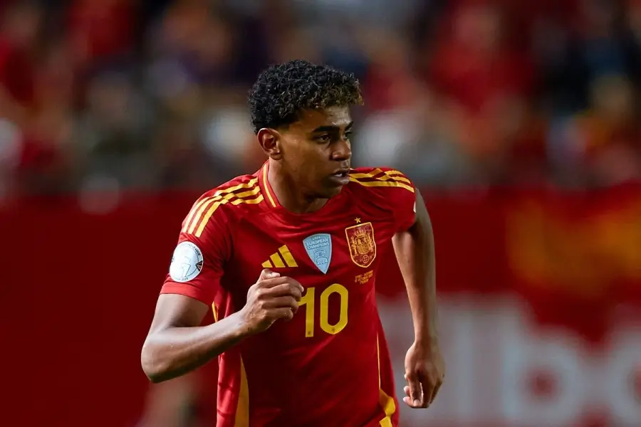 ლამინ იამალს დისკმოფრტი აქვს - Cat Radio