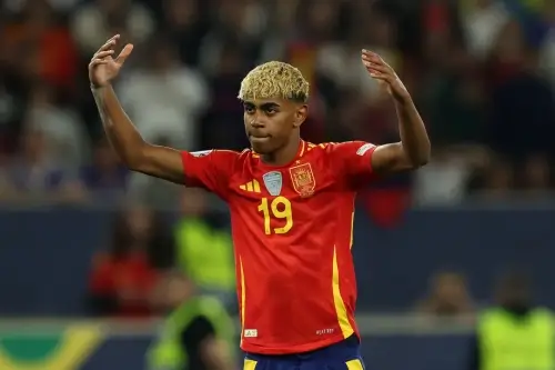 დე ლა ფუენტე: ოქროს ბურთს, რა თქმა უნდა, ლამინ იამალი იმსახურებს